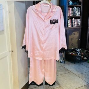 Victoria's Secret Vintage Pink Satin Pajamas XS with Black Lace Fits XS - S